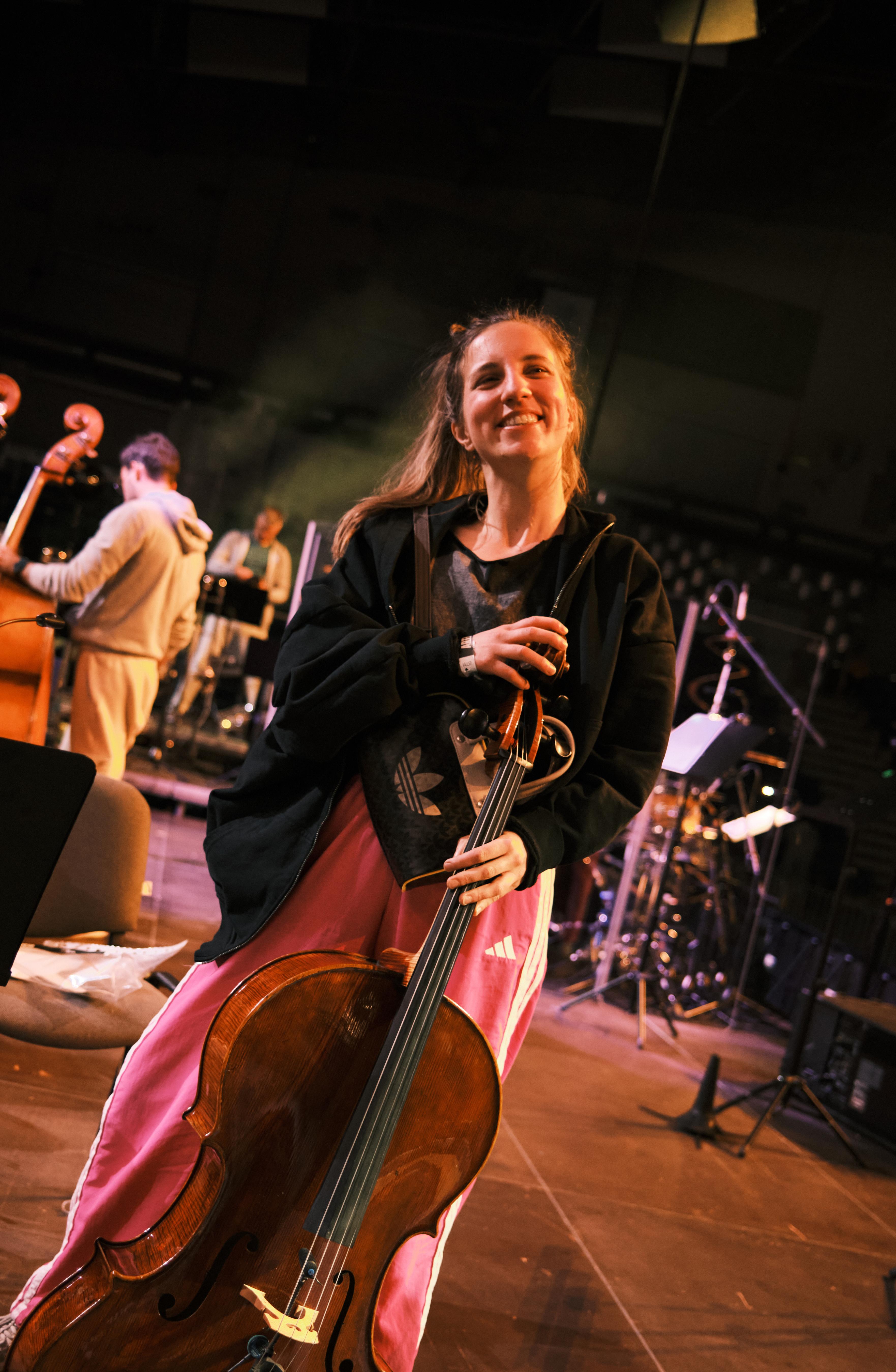 Zuzanna and her cello